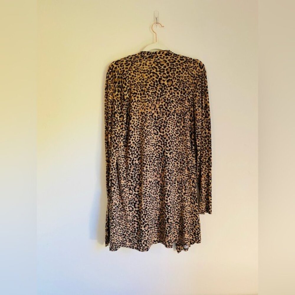 Zenana Long Sleeve Leopard Print Lightweight Open Cardigan Size M - Picture 2 of 7